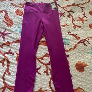 Under Armour Women's Fushia Ankle Leggings